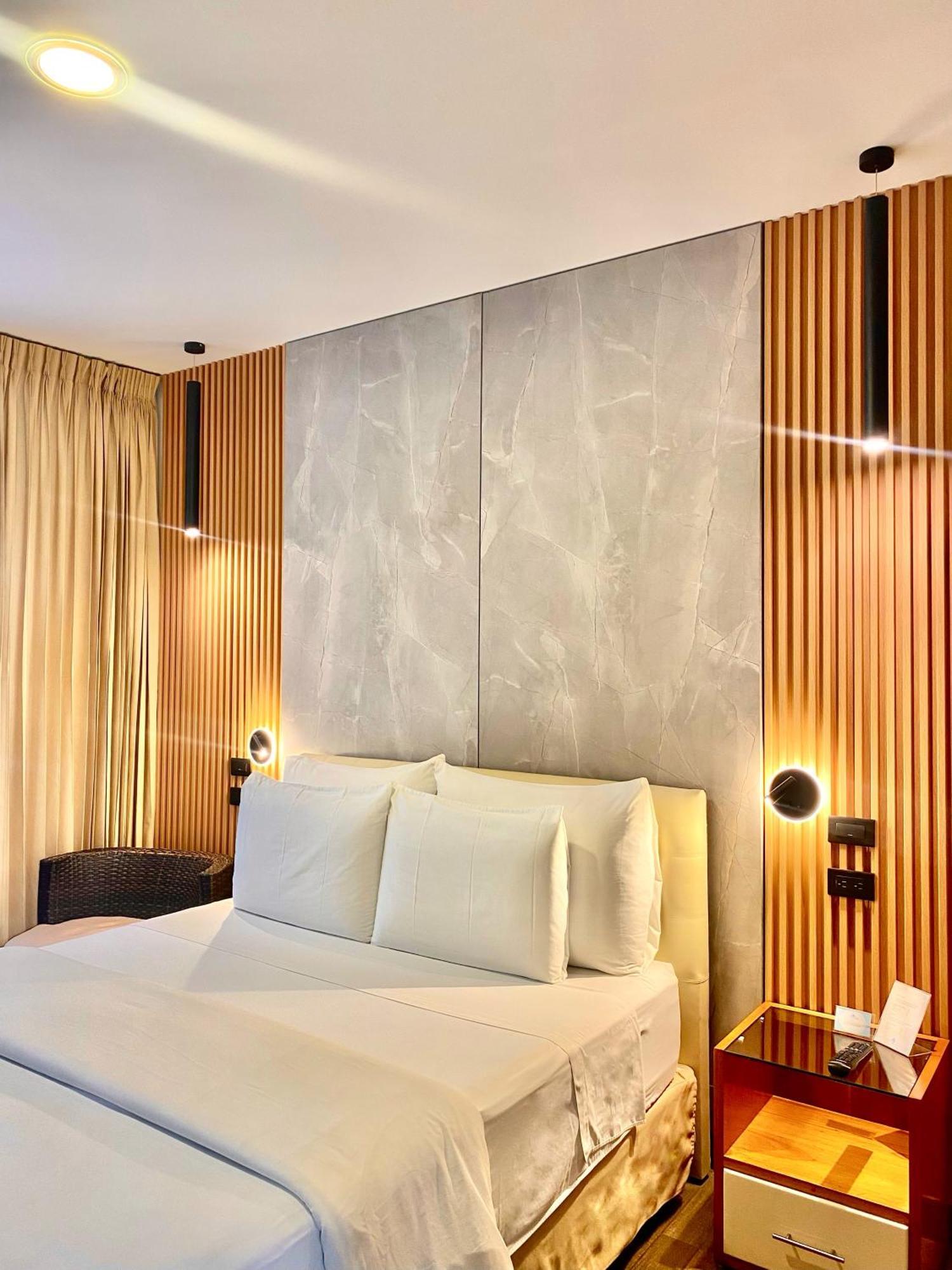 Hotel La Isla Puerto Ayora  Zewnętrze zdjęcie
