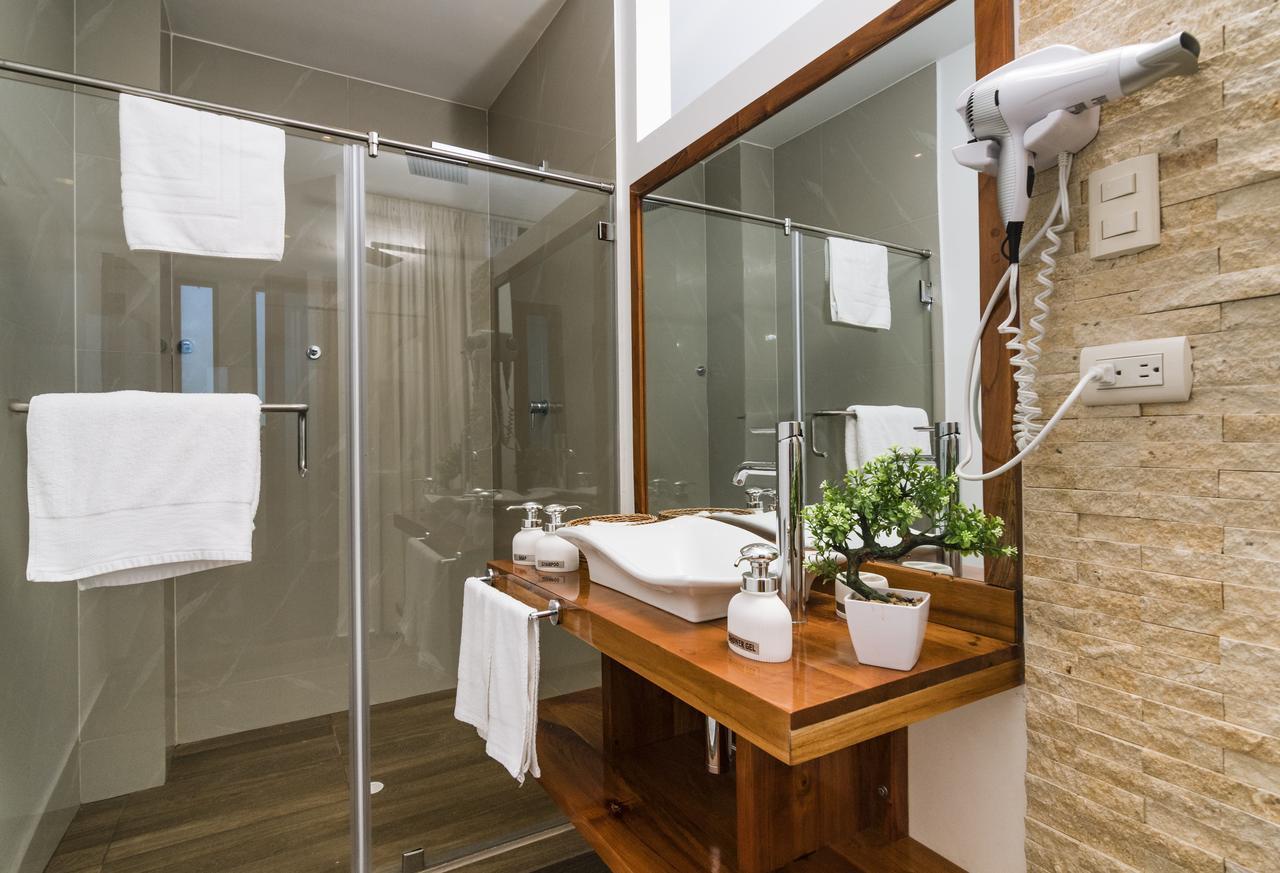 Hotel La Isla Puerto Ayora  Zewnętrze zdjęcie